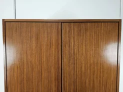Armoire vintage des années 1960 à deux portes