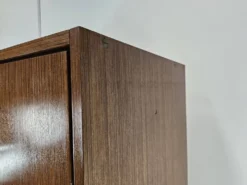 Armoire vintage des années 1960 à deux portes