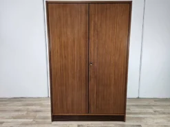 Armoire vintage des années 1960 à deux portes