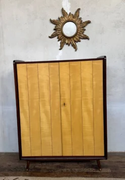 Armoire vintage deux portes pieds compas bi couleur
