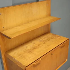Armoire vintage en érable avec abattant, design Italie, années 1960