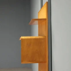 Armoire vintage en érable avec abattant, design Italie, années 1960