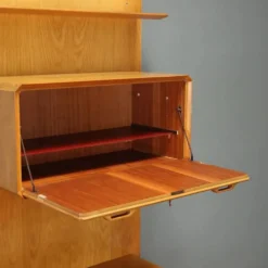 Armoire vintage en érable avec abattant, design Italie, années 1960