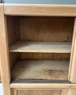 Armoire vintage à portes coulissantes (rénovée)