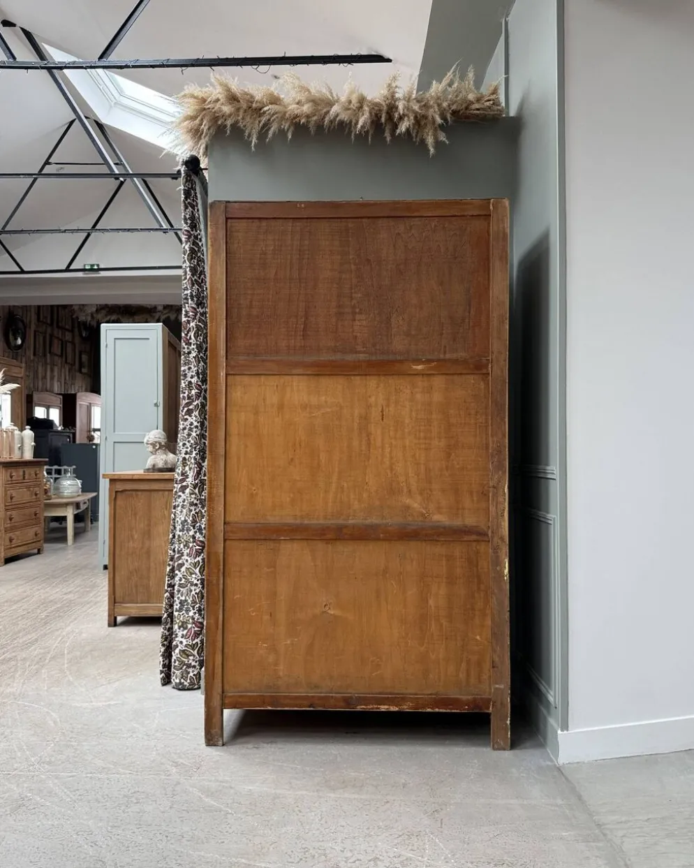 Armoire vintage à portes coulissantes (rénovée)