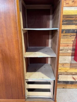 Armoire vintage à portes coulissantes et miroir - Années 1970