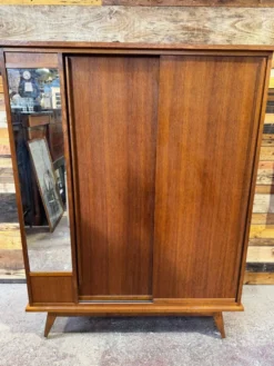 Armoire vintage à portes coulissantes et miroir - Années 1970