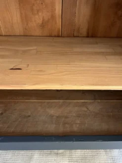 Armoire vitrée