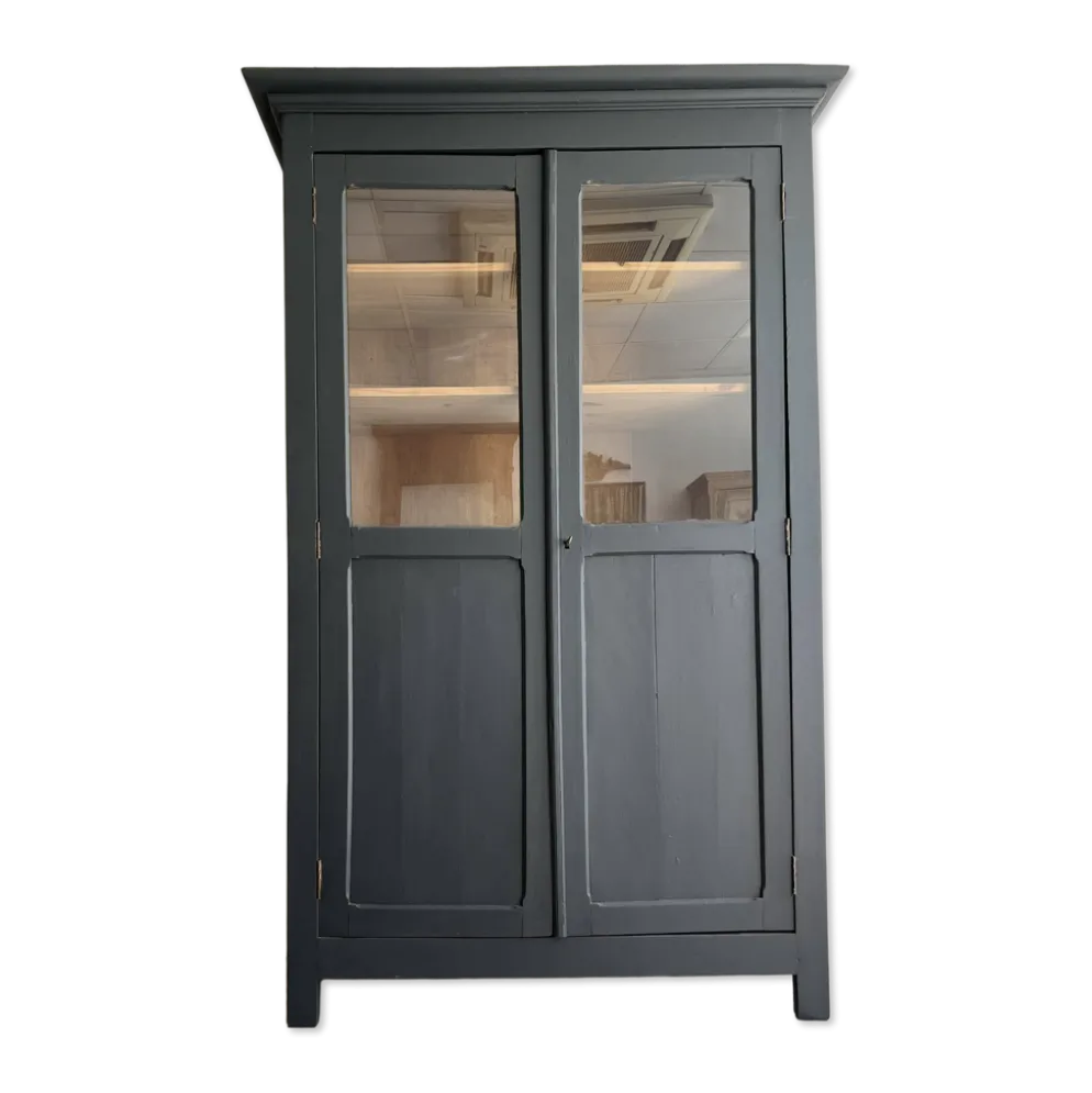 Armoire vitrée
