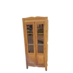 Armoire vitrée
