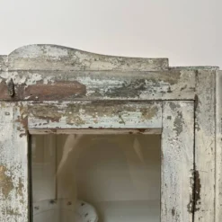 Armoire vitrée ancienne