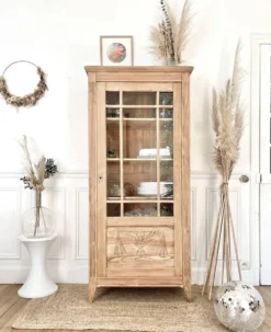 Armoire vitrée parisienne