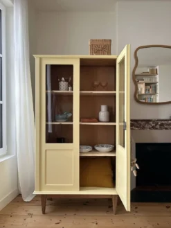 Armoire vitrée rénovée