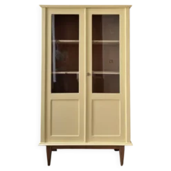 Armoire vitrée rénovée