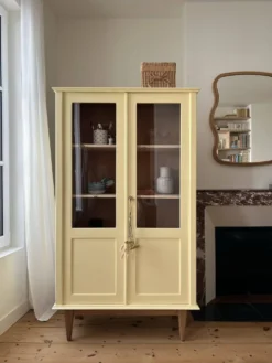 Armoire vitrée rénovée