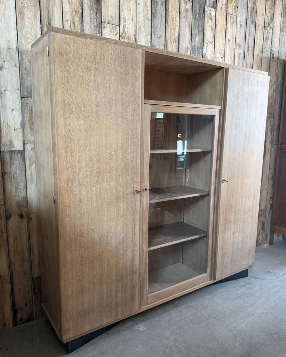 Armoire vitrée vintage Burwood, rénovée