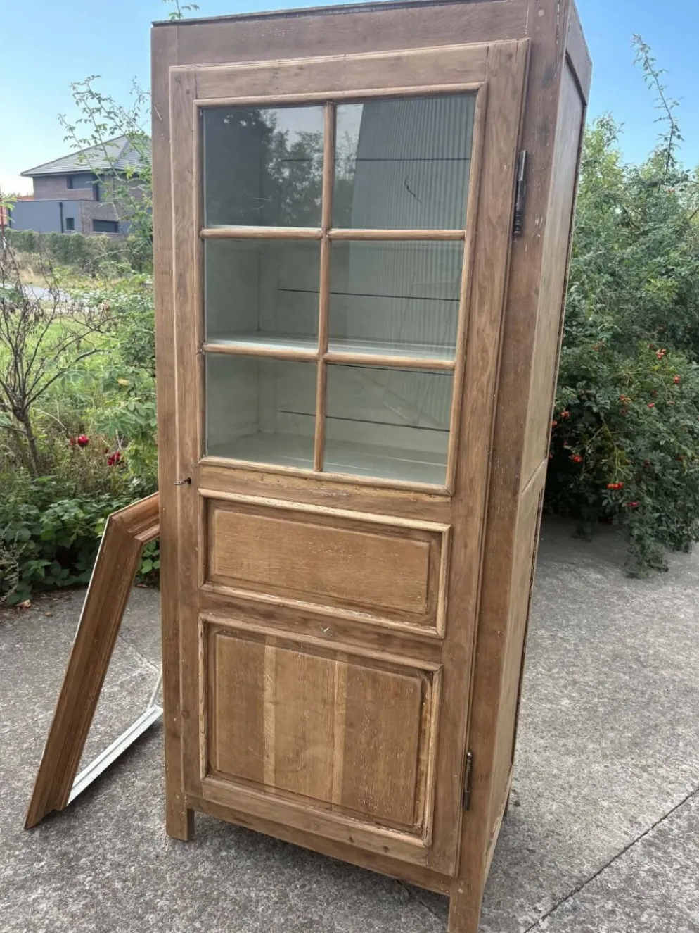 Armoire / vitrine ancienne en bois massif