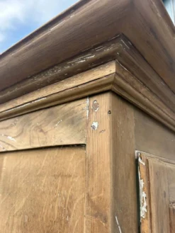 Armoire / vitrine ancienne en bois massif