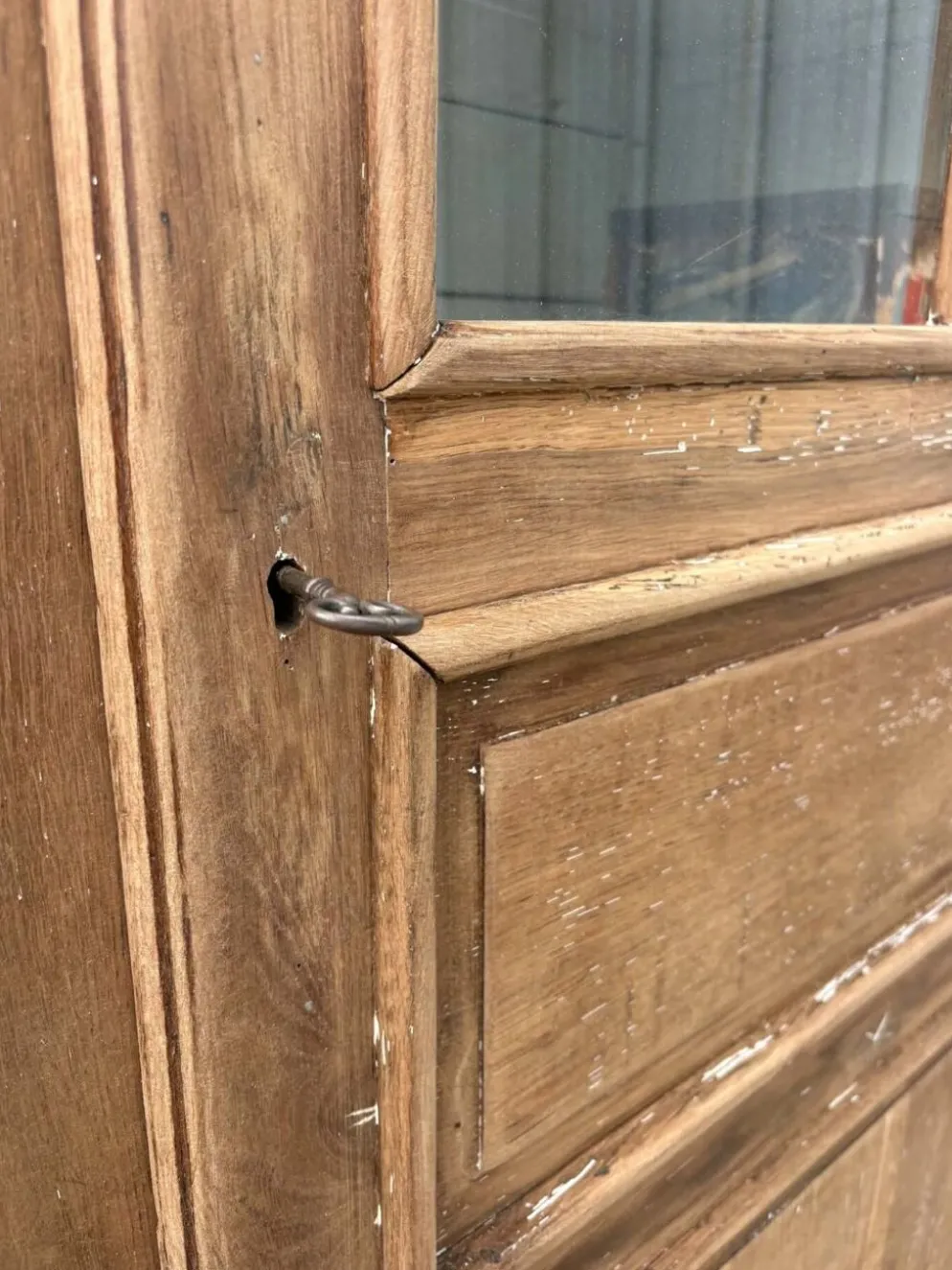 Armoire / vitrine ancienne en bois massif