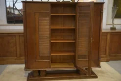 Armoire vitrine brutaliste en chêne Charles Dudouyt 1940’s