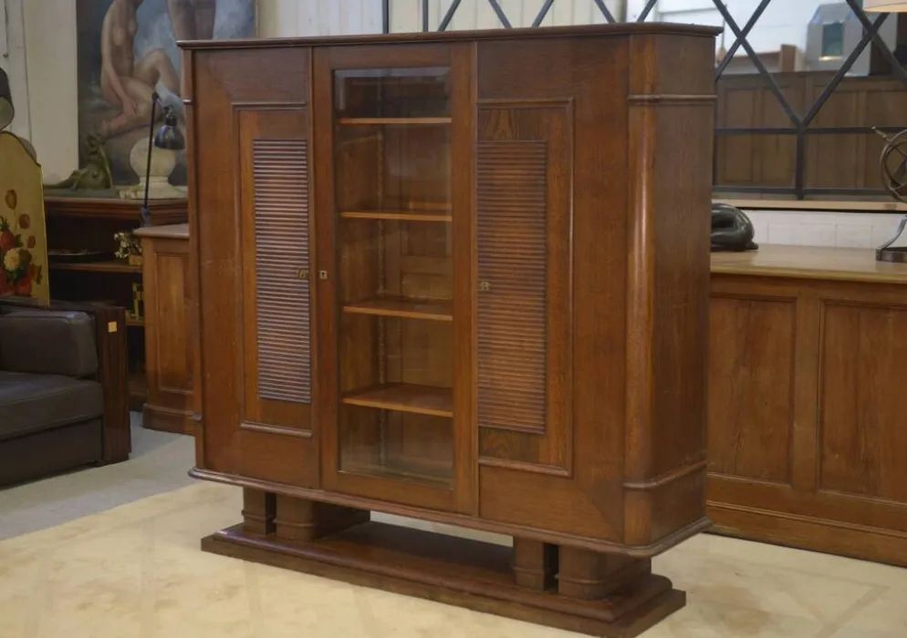 Armoire vitrine brutaliste en chêne Charles Dudouyt 1940’s