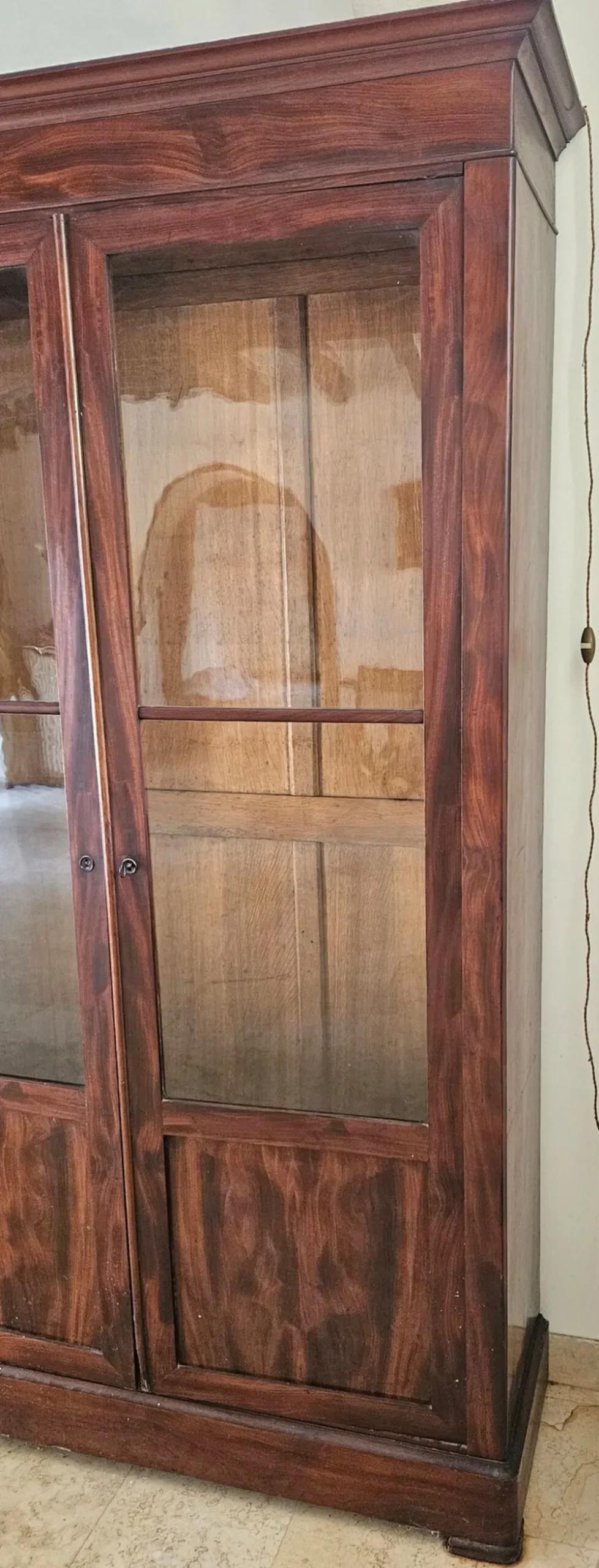 Armoire vitrine en acajou 19eme