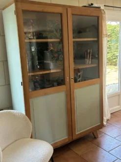 Armoire/vitrine/vaisselier