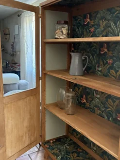 Armoire/vitrine/vaisselier