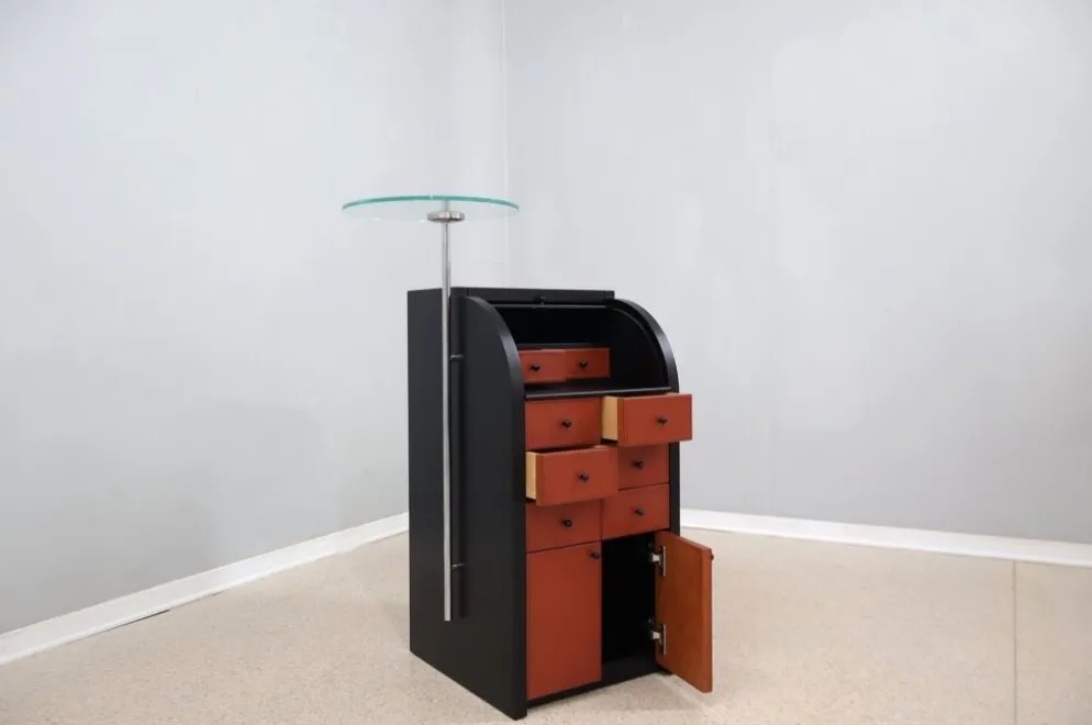 Armoire à volets roulants vintage Giorgetti années 1980