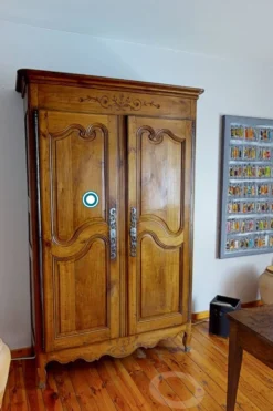 Armoire XIX merisier massif