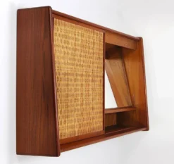 Arne Wahl Iversen Miroir Mural & Cabinet Étagère, Teck & Cane pour Brenderup Danemark