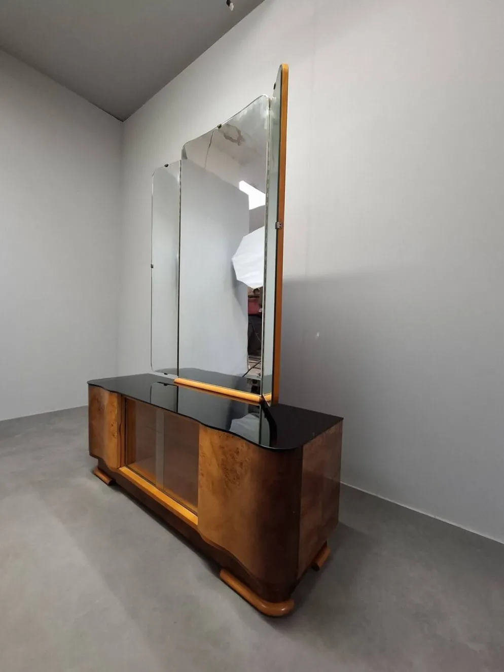 Art Deco Vanity Cabinet Attributed to Jindřich Halabala, Czechoslovakia, 19