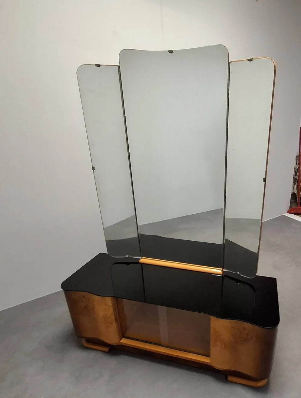 Art Deco Vanity Cabinet Attributed to Jindřich Halabala, Czechoslovakia, 19