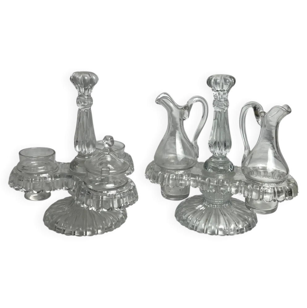 Arts de la table, deux serviteurs de table verre moulé début XXème
