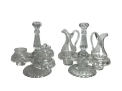 Arts de la table, deux serviteurs de table verre moulé début XXème