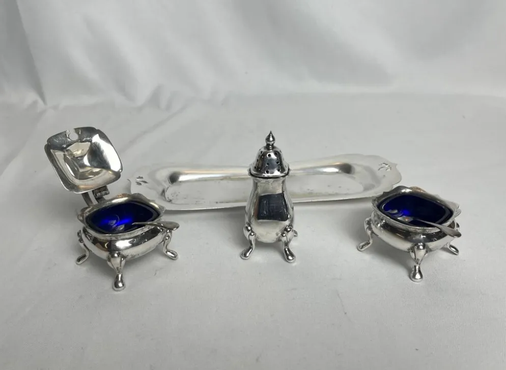Arts de la table, serviteur 3 pièces plateau métal argenté début XXème