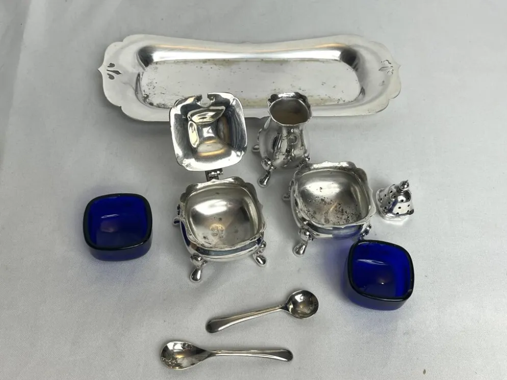 Arts de la table, serviteur 3 pièces plateau métal argenté début XXème