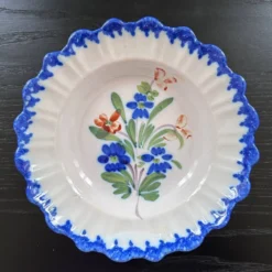 Assiette ancienne décor floral