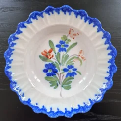 Assiette ancienne décor floral