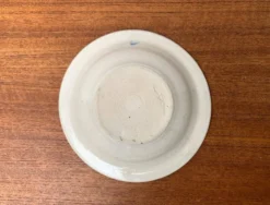 Assiette bol en céramique de studio du milieu du siècle de Wallakra, Suède, années 1960.