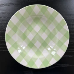 Assiette à carreaux vert pâle