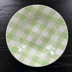 Assiette à carreaux vert pâle