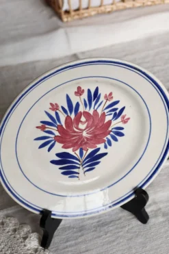 Assiette creuse ancienne faïence de Gien - Décor fleuri rouge et bleu