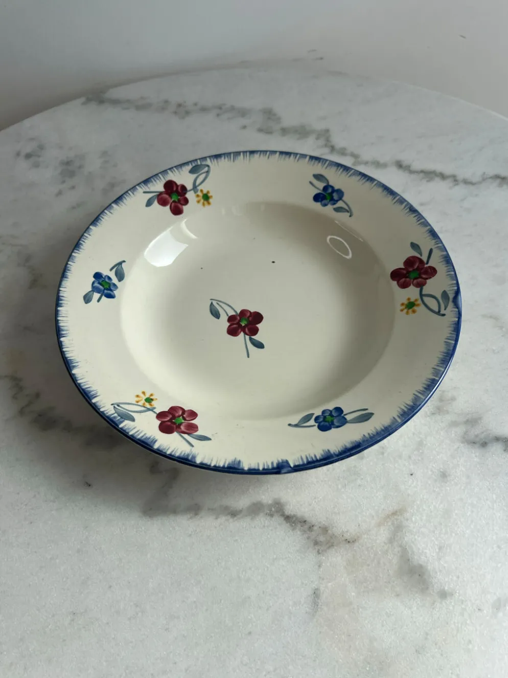 Assiette creuse Mary-Lou Digoin Sarreguemines peinte à la main