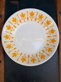Assiette creuse modèle LYS - vintage