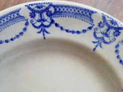 Assiette creuse Terre de Fer, Moulin des Loups, modèle colonial