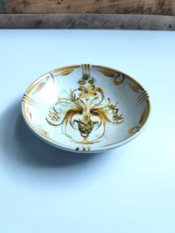 Assiette creuse vintage Keraluc Quimper France G6 plat décor floral bo