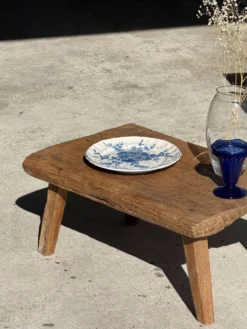 Assiette décorative à motif d'oiseau stylisé D24,5