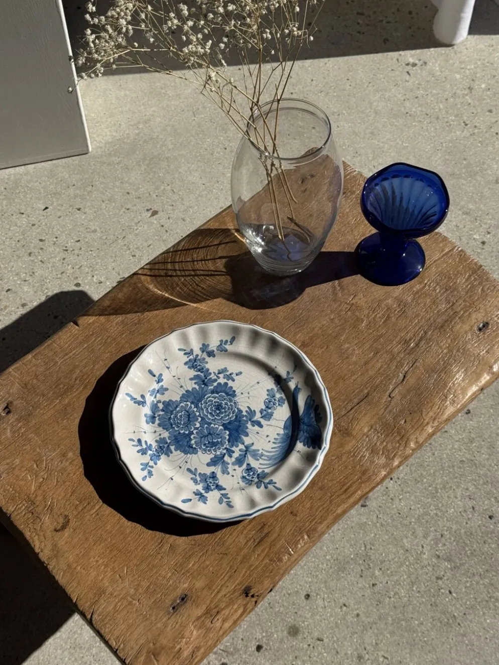 Assiette décorative à motif d'oiseau stylisé D24,5