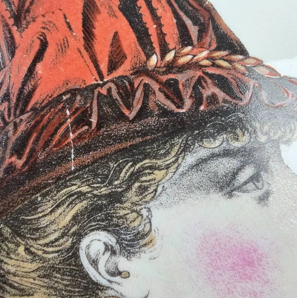 Assiette décorative Porcelaine de Paris – Élégante au grand chapeau